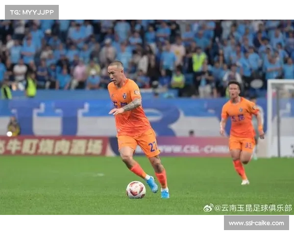 云南玉昆主场和大连英博主场双城对决新纪元梭鱼湾足球场与玉溪高原体育中心亮相