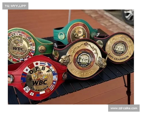 中国拳手蓝善腾点数胜泰国约德基提,夺得WBC洲际泰拳金腰带