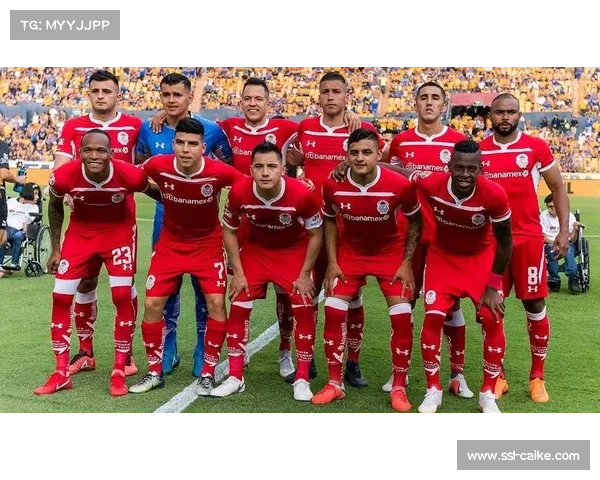 德甲半程最佳阵容引热议，拜仁多特球员入选居多